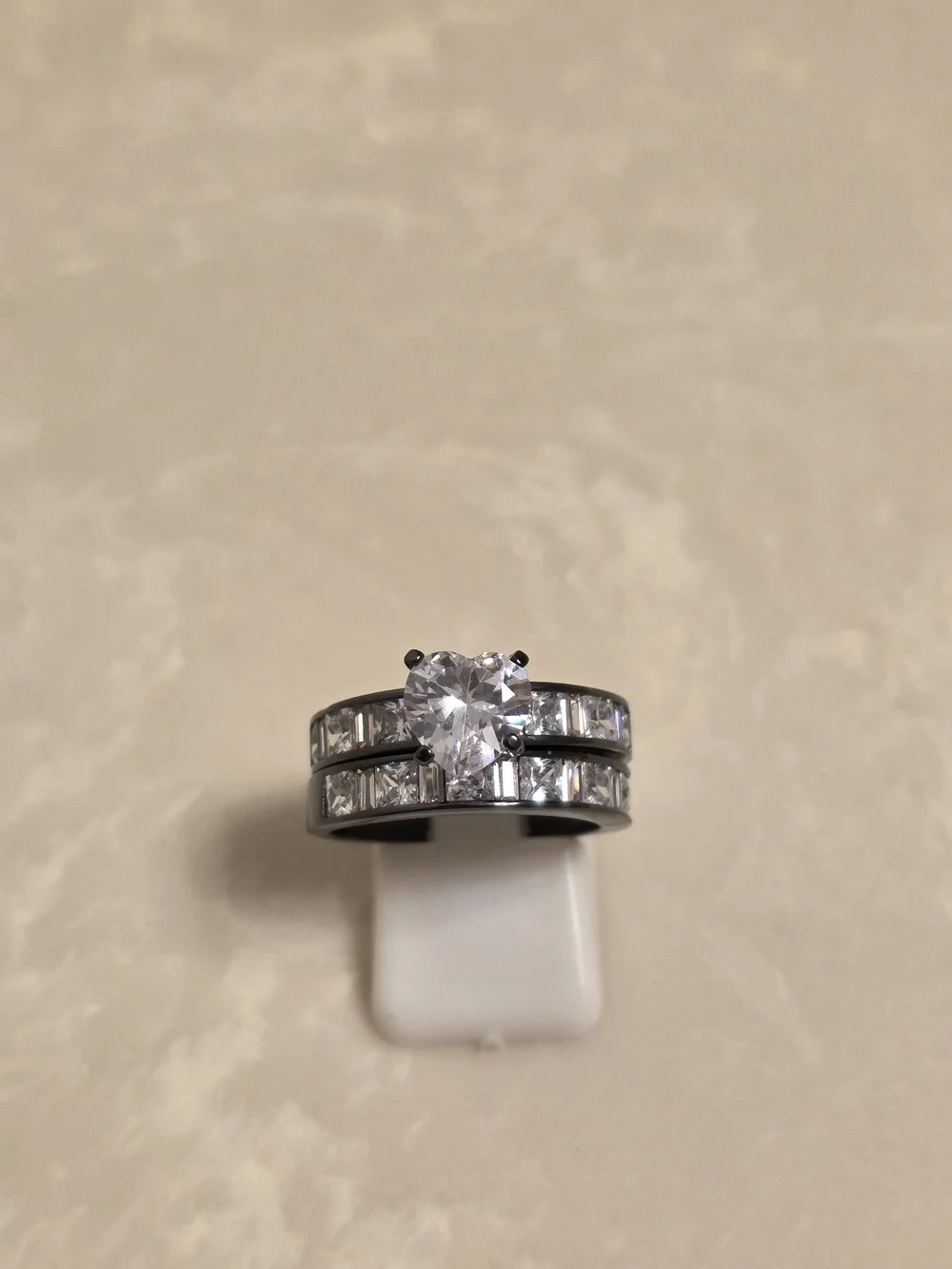 N/A elegant black